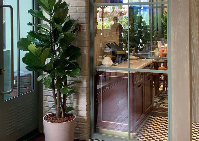 URTH CAFFÉ